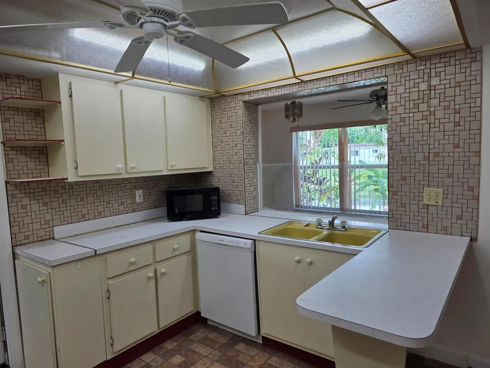 7195 NW 9TH COURT Margate, FL 33063