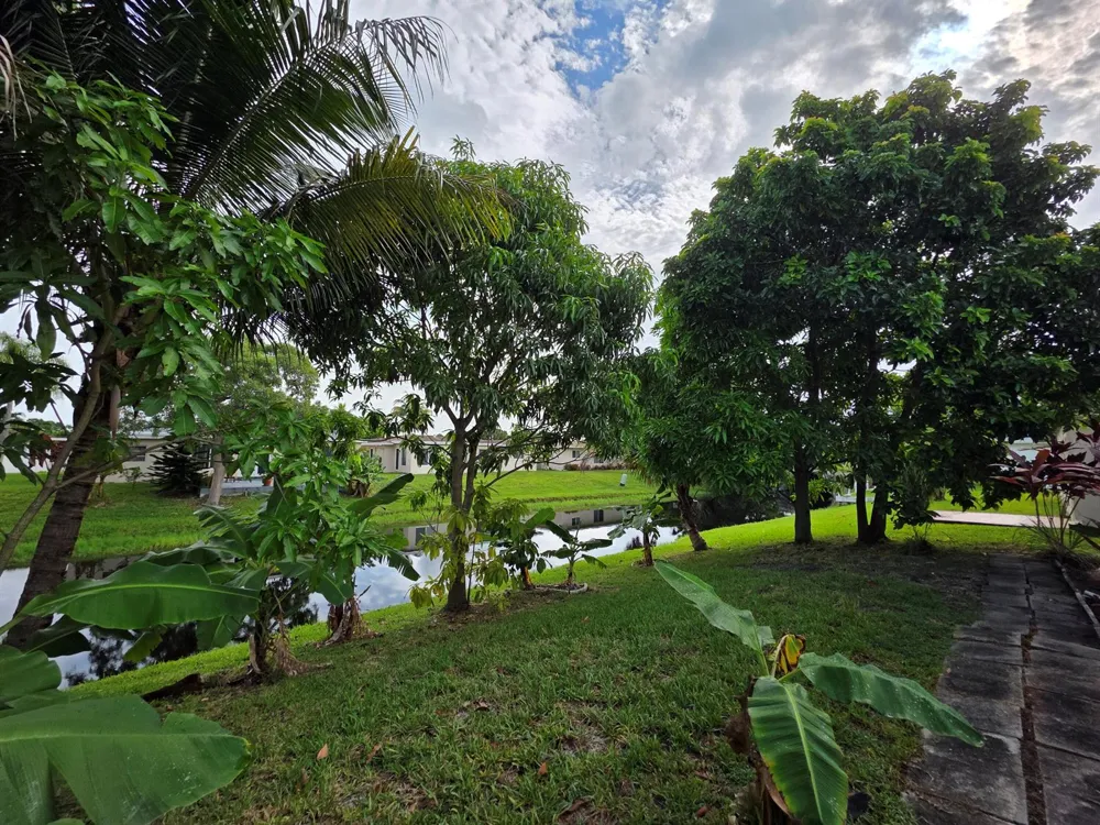 7195 NW 9TH COURT Margate, FL 33063