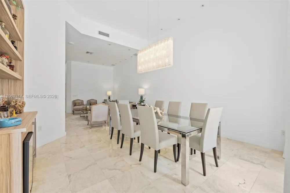 21103 NE 38th Ave #77 Aventura, FL 33180