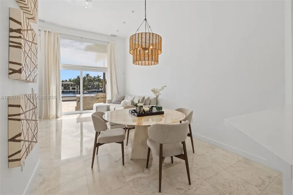 21103 NE 38th Ave #77 Aventura, FL 33180