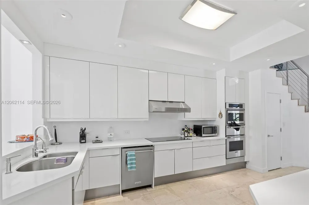 21103 NE 38th Ave #77 Aventura, FL 33180