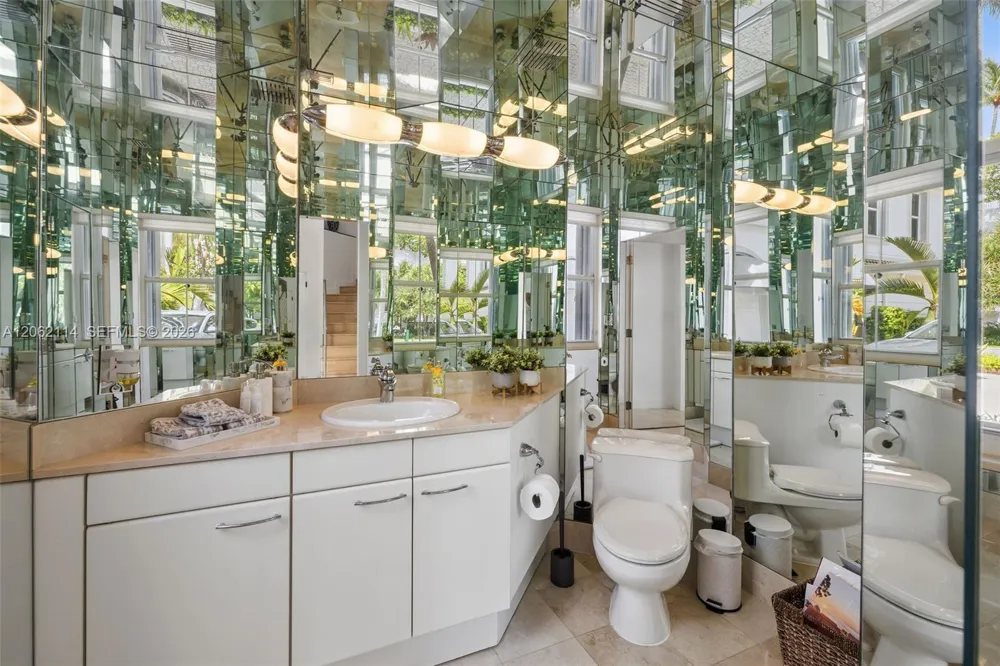 21103 NE 38th Ave #77 Aventura, FL 33180