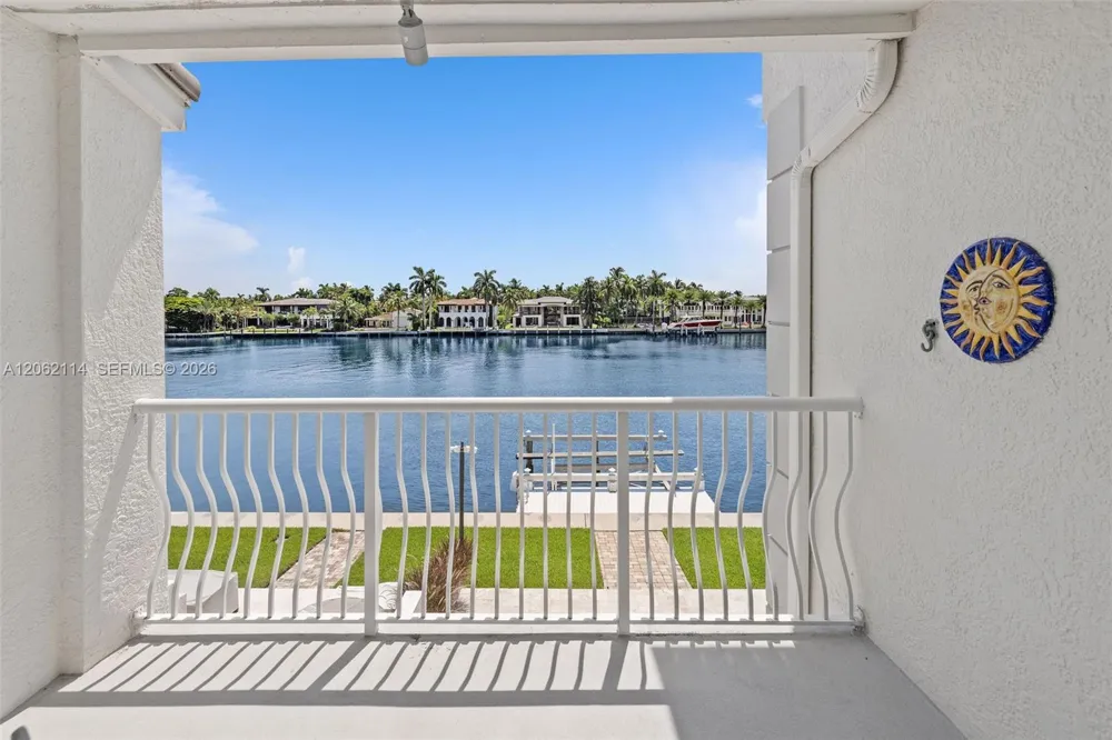21103 NE 38th Ave #77 Aventura, FL 33180