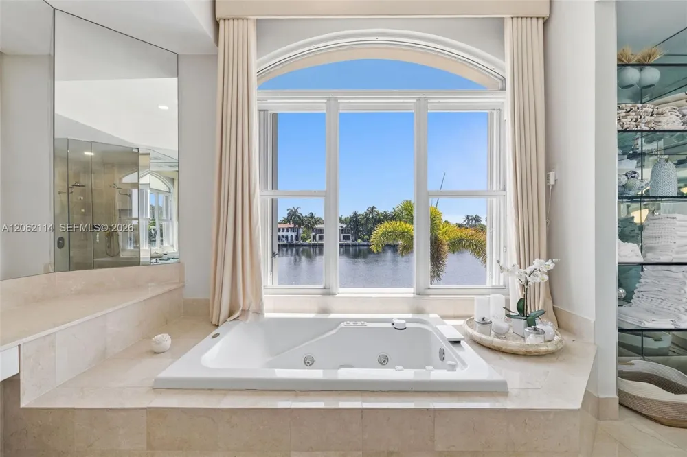 21103 NE 38th Ave #77 Aventura, FL 33180