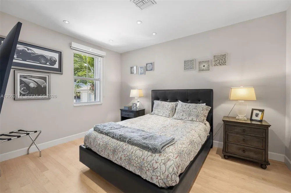 21103 NE 38th Ave #77 Aventura, FL 33180