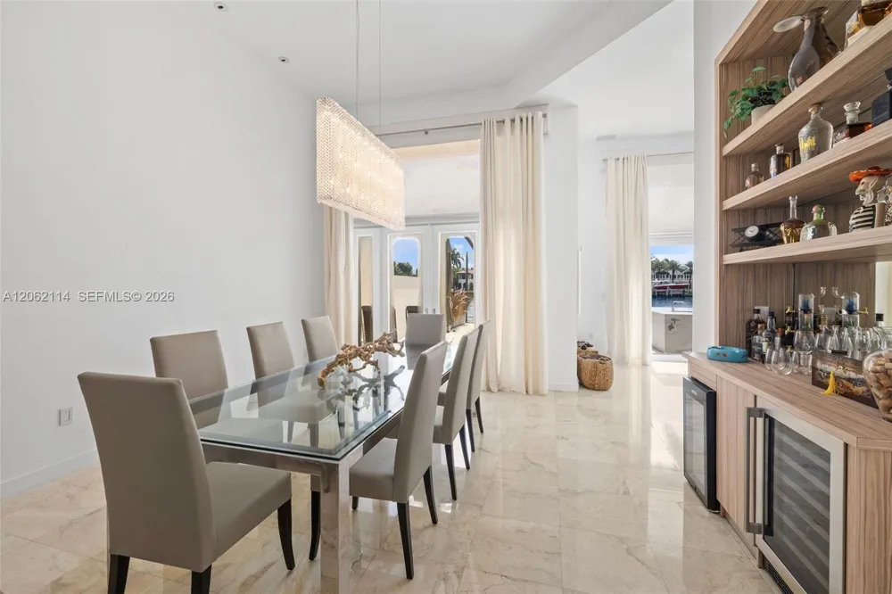 21103 NE 38th Ave #77 Aventura, FL 33180