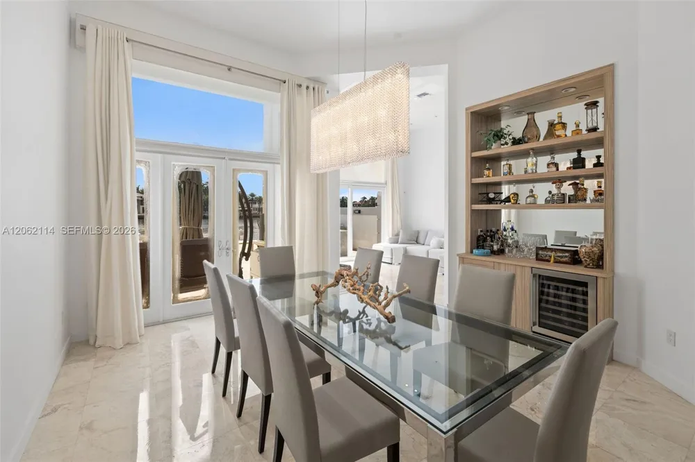 21103 NE 38th Ave #77 Aventura, FL 33180