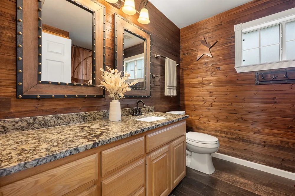 111 Lookout Circle Hutto, TX 78634