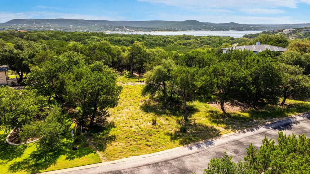 17604 Regatta View Drive Drive Jonestown, TX 78645