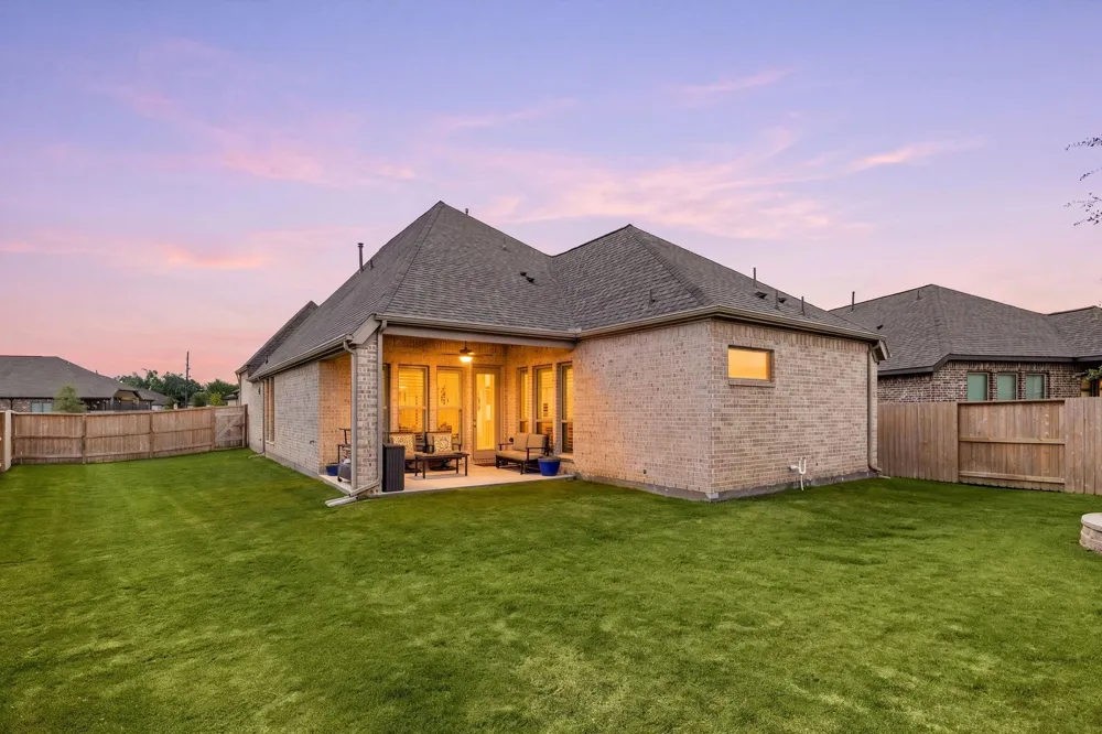 5043 Country Meadows Trail Iowa Colony, TX 77583