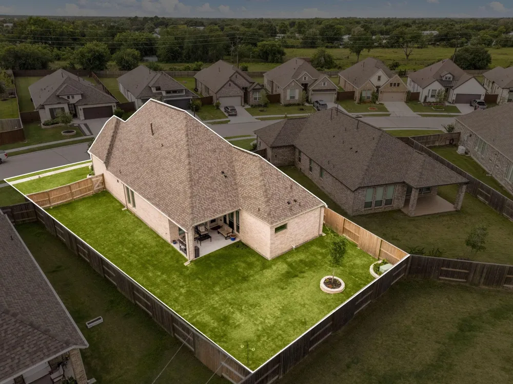 5043 Country Meadows Trail Iowa Colony, TX 77583