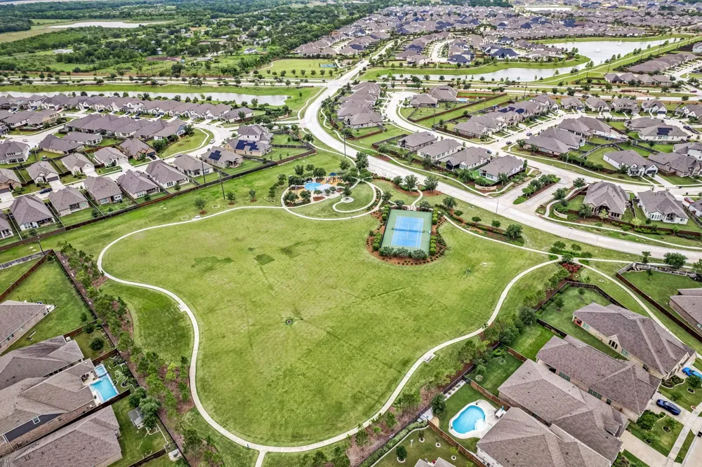 5043 Country Meadows Trail Iowa Colony, TX 77583