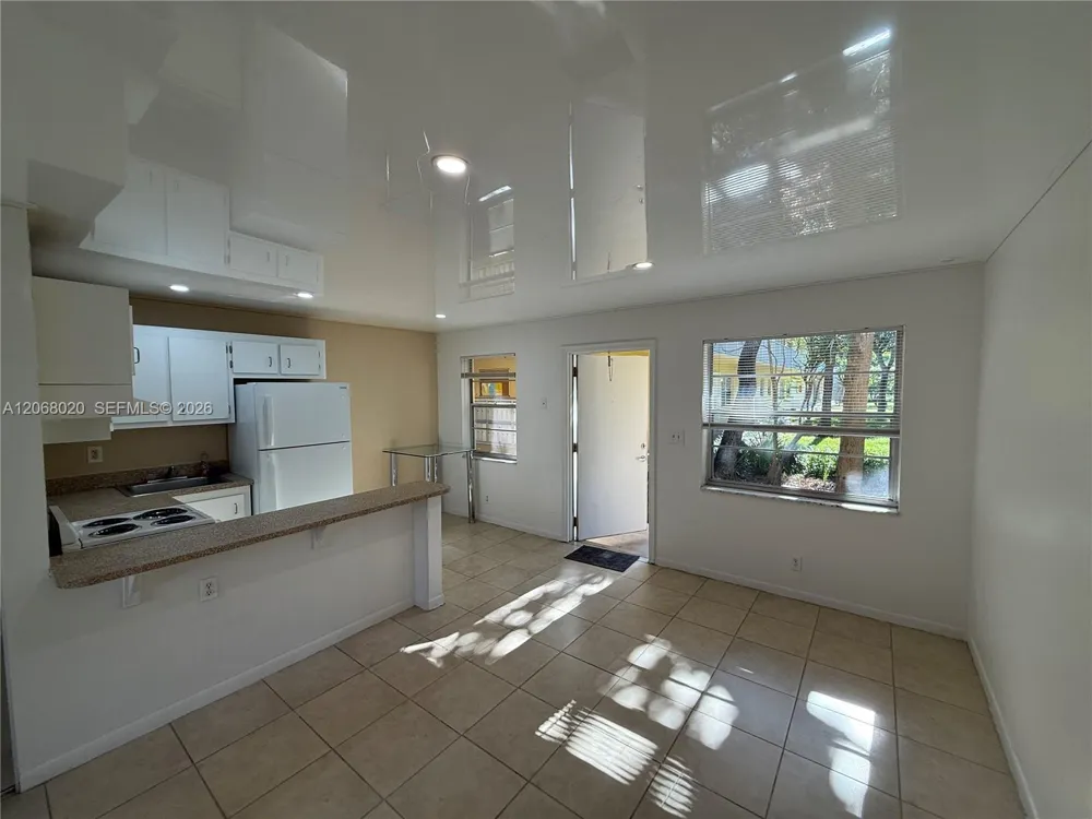 5168 NE 6th Ave #407 Oakland Park, FL 33334