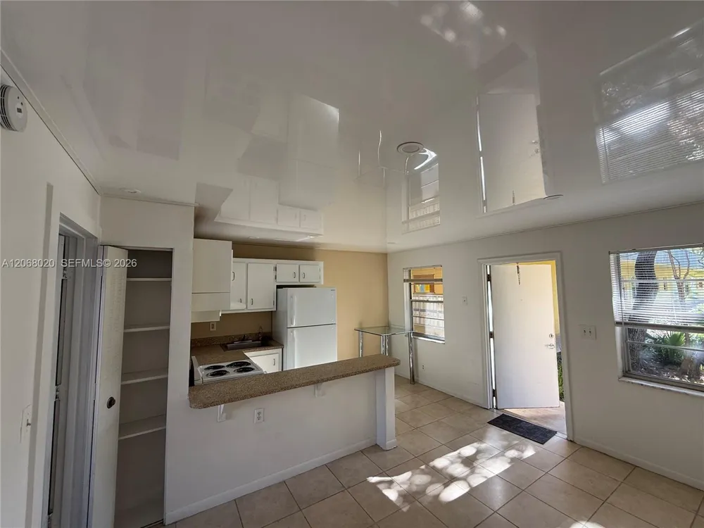 5168 NE 6th Ave #407 Oakland Park, FL 33334