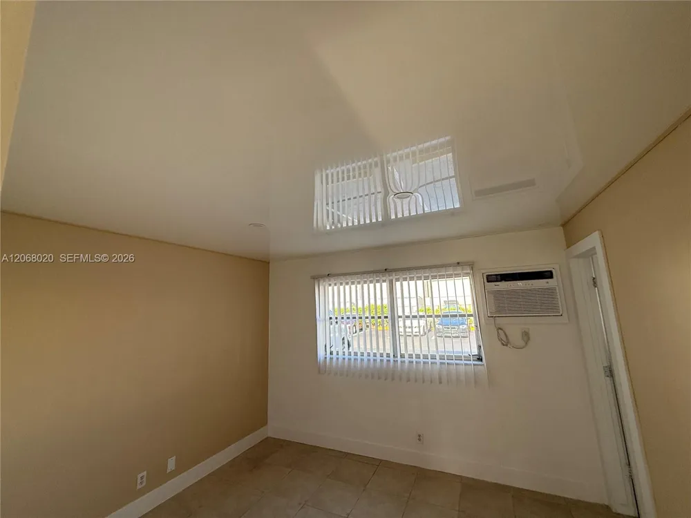 5168 NE 6th Ave #407 Oakland Park, FL 33334