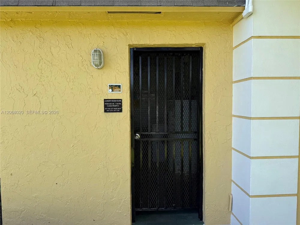 5168 NE 6th Ave #407 Oakland Park, FL 33334
