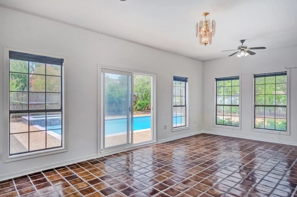 4495 Thomas Lane Beaumont, TX 77706
