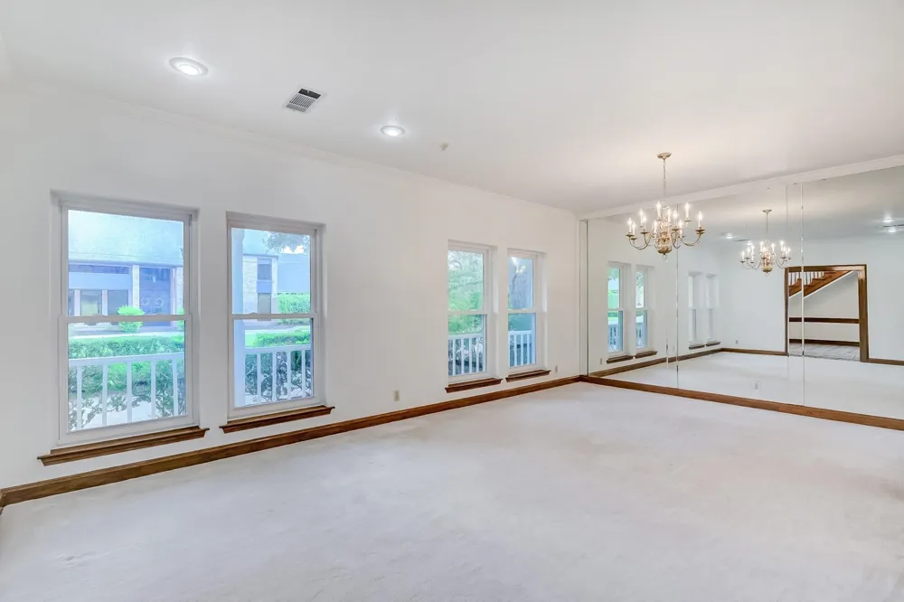 4495 Thomas Lane Beaumont, TX 77706