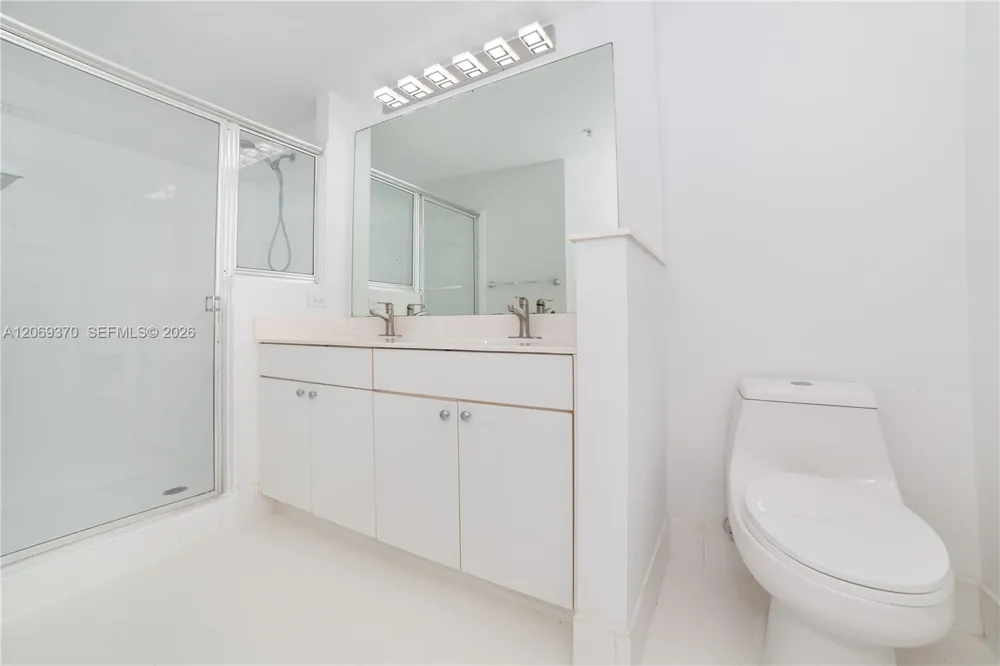 17100 Bay Rd #1407 Sunny Isles Beach, FL 33160