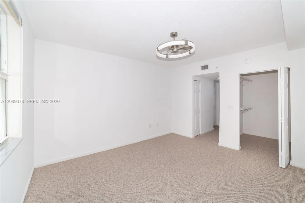 17100 Bay Rd #1407 Sunny Isles Beach, FL 33160