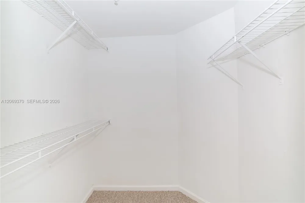 17100 Bay Rd #1407 Sunny Isles Beach, FL 33160
