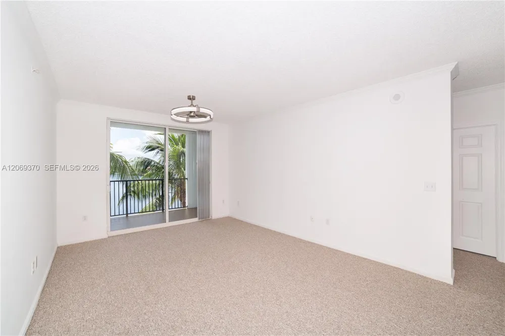 17100 Bay Rd #1407 Sunny Isles Beach, FL 33160
