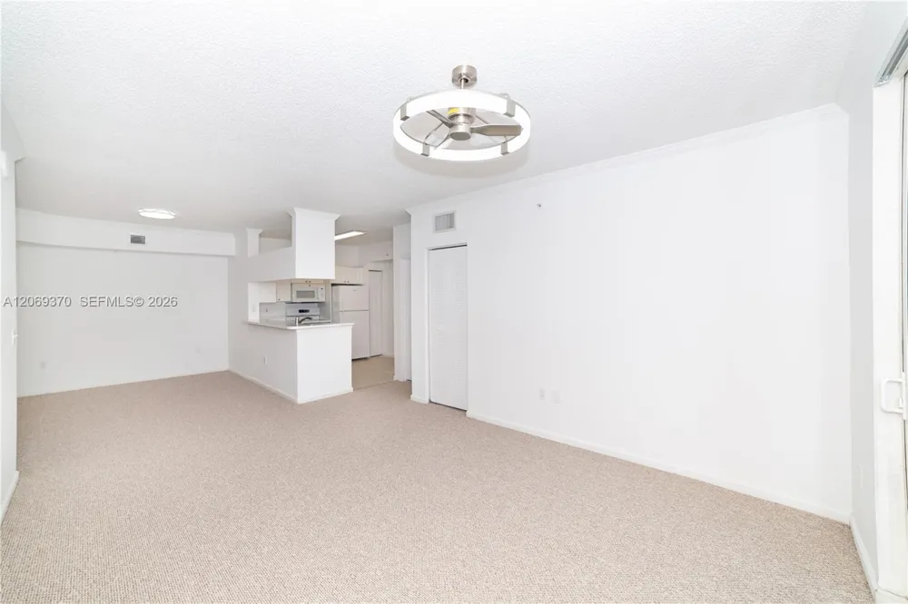 17100 Bay Rd #1407 Sunny Isles Beach, FL 33160
