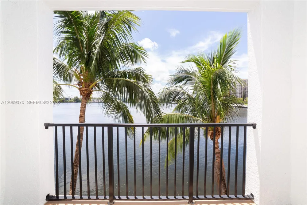 17100 Bay Rd #1407 Sunny Isles Beach, FL 33160
