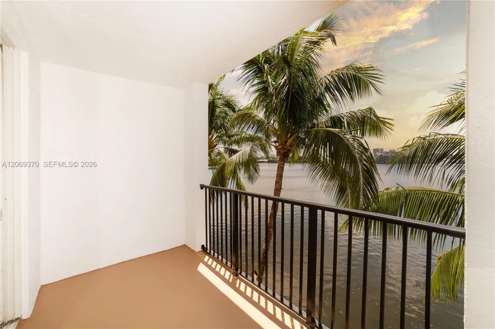 17100 Bay Rd #1407 Sunny Isles Beach, FL 33160