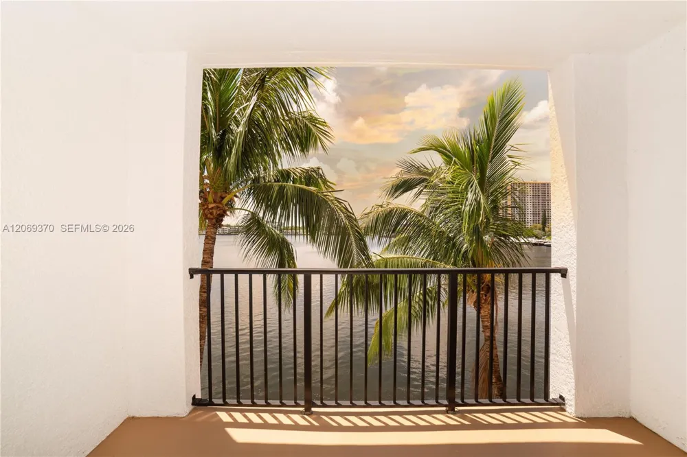 17100 Bay Rd #1407 Sunny Isles Beach, FL 33160