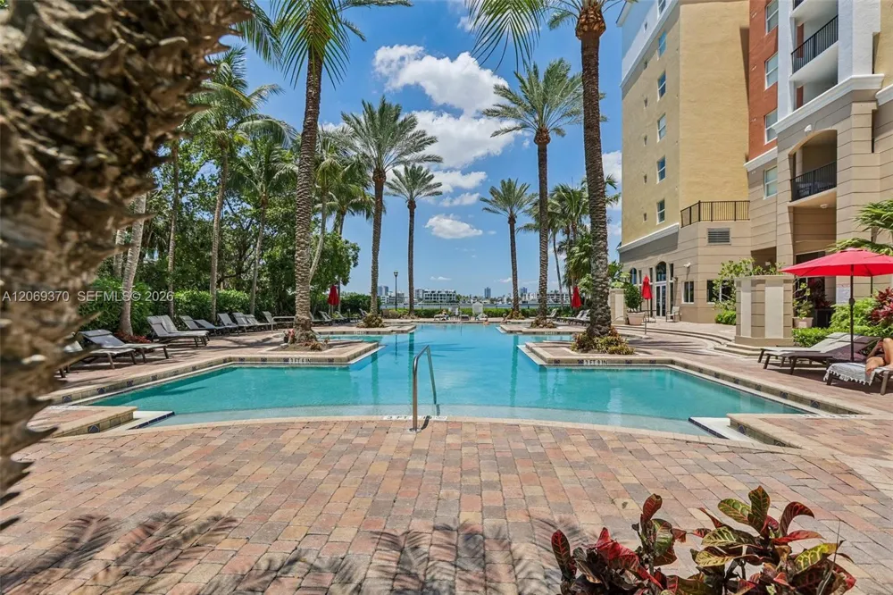 17100 Bay Rd #1407 Sunny Isles Beach, FL 33160