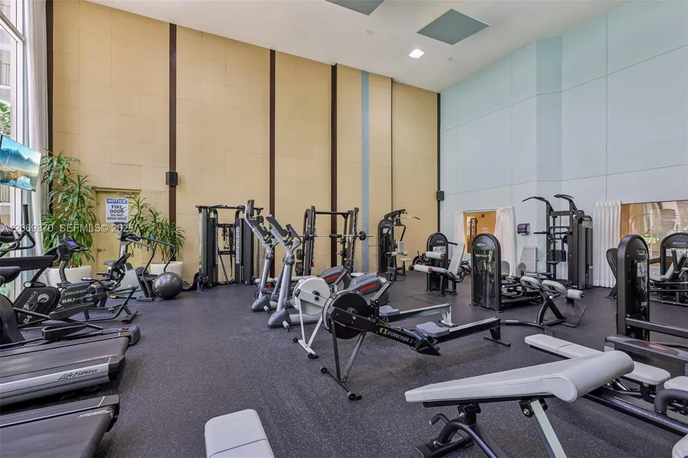 17100 Bay Rd #1407 Sunny Isles Beach, FL 33160