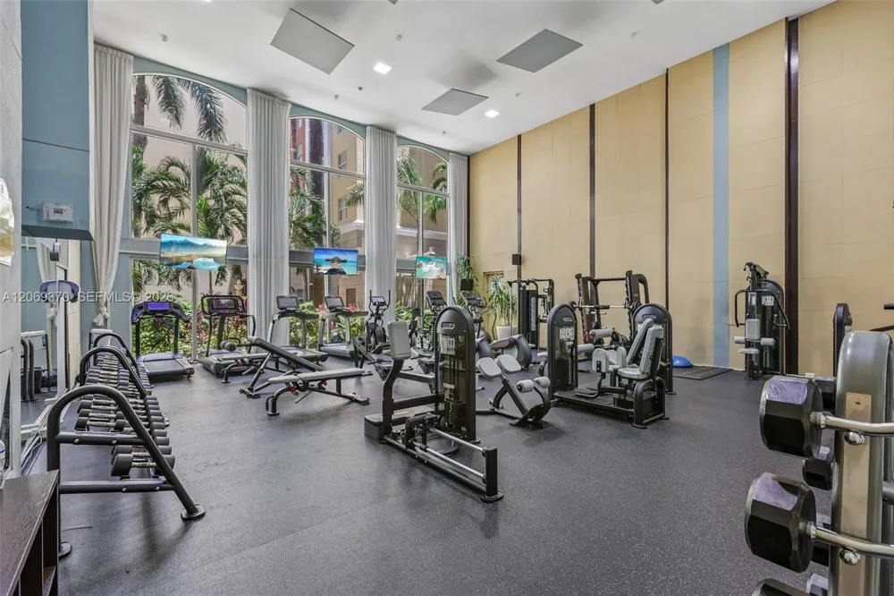 17100 Bay Rd #1407 Sunny Isles Beach, FL 33160