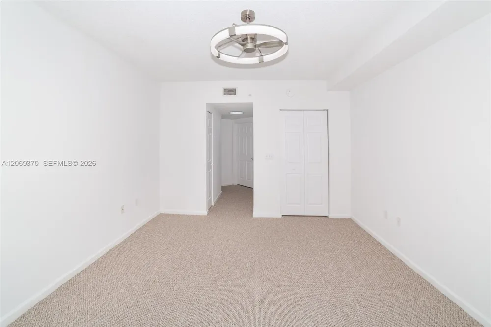 17100 Bay Rd #1407 Sunny Isles Beach, FL 33160