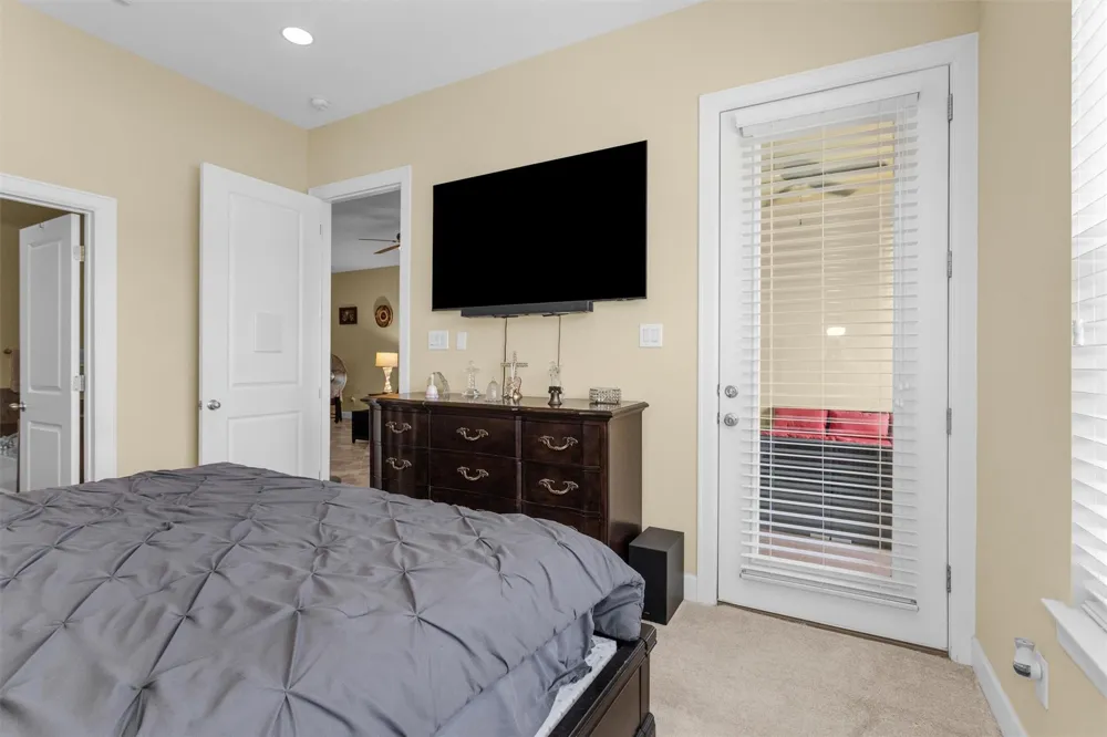 17040 W Fm 1097 Road #6103 Montgomery, TX 77356