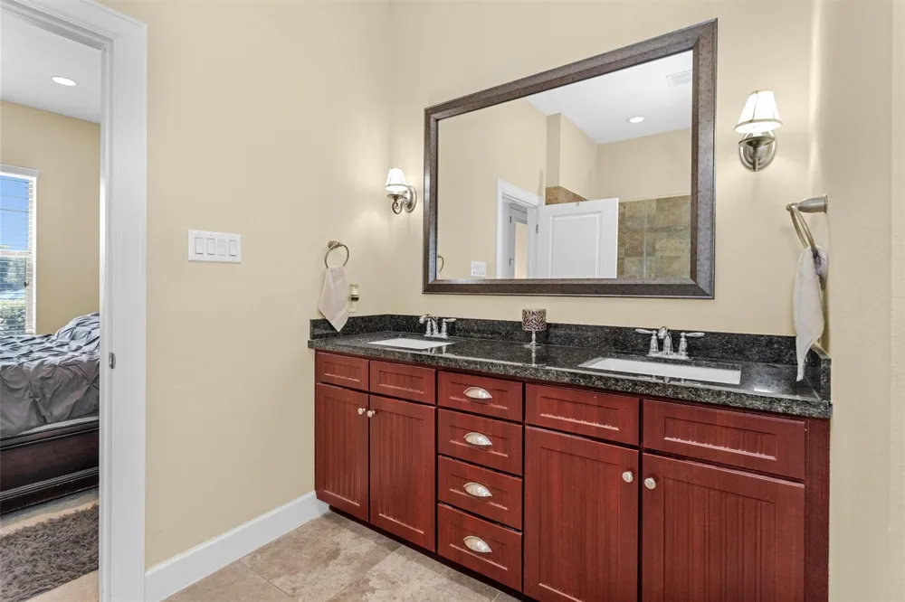 17040 W Fm 1097 Road #6103 Montgomery, TX 77356