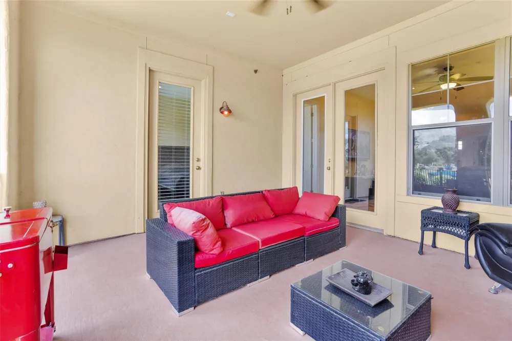 17040 W Fm 1097 Road #6103 Montgomery, TX 77356