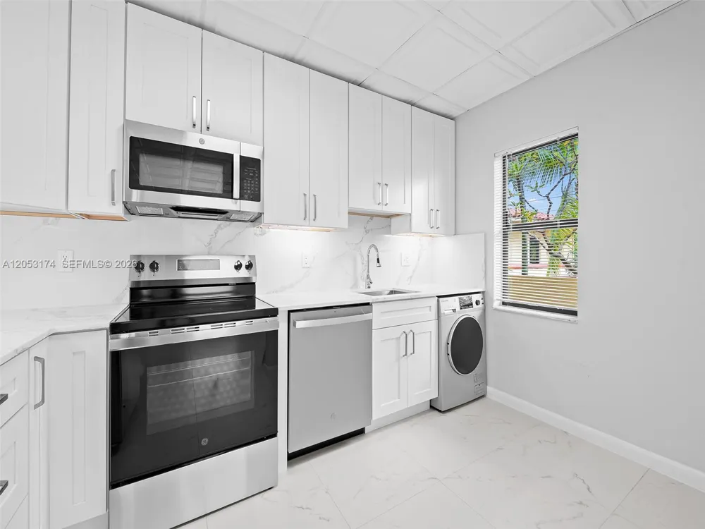 2300 NE 6th Ave #201 Wilton Manors, FL 33305