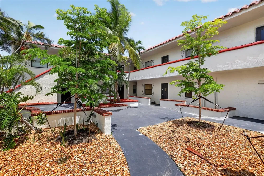 2300 NE 6th Ave #201 Wilton Manors, FL 33305