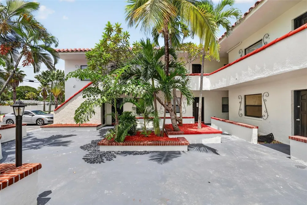 2300 NE 6th Ave #201 Wilton Manors, FL 33305