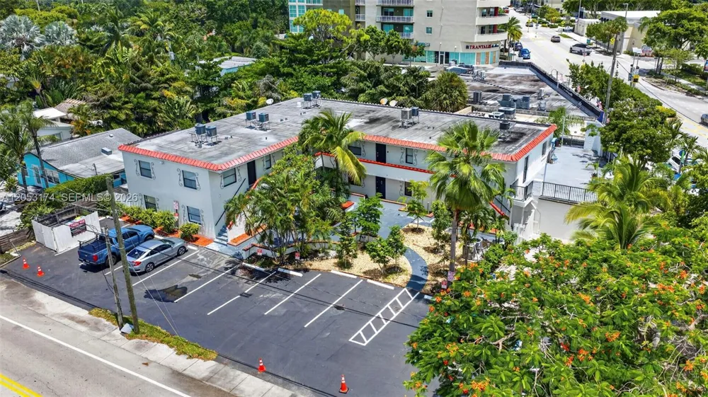 2300 NE 6th Ave #201 Wilton Manors, FL 33305