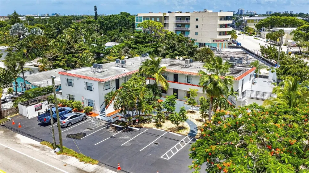 2300 NE 6th Ave #201 Wilton Manors, FL 33305