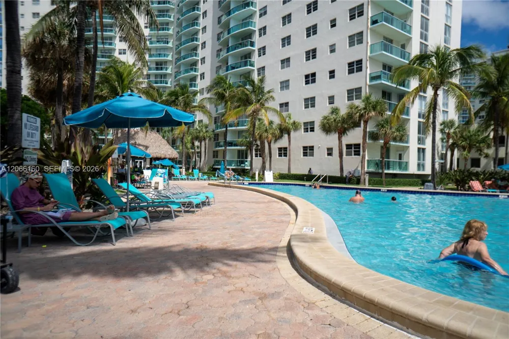 3901 S Ocean Dr #PH16O Hollywood, FL 33019