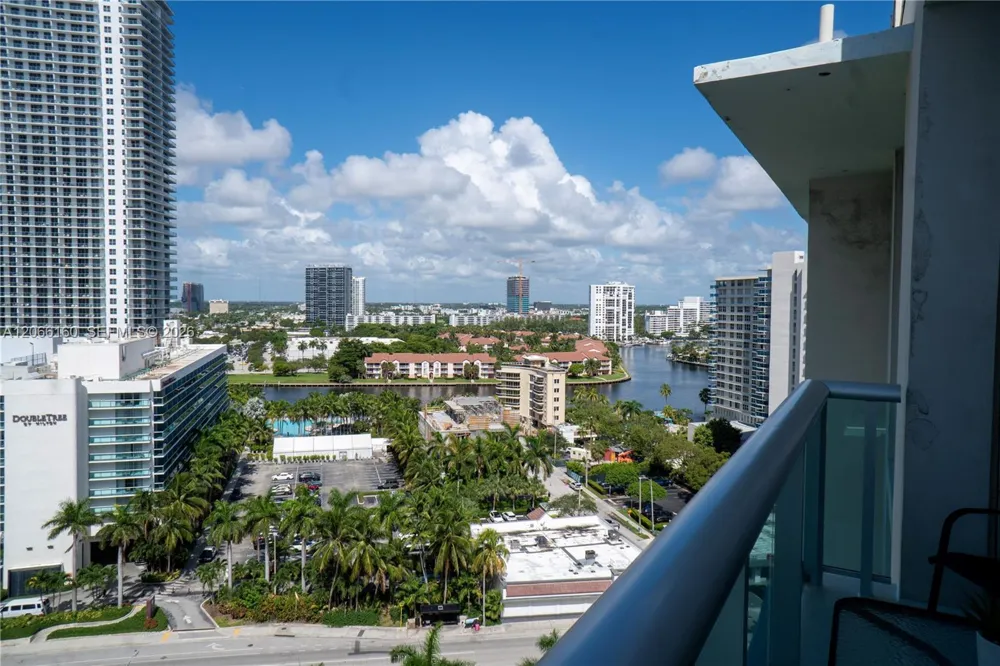 3901 S Ocean Dr #PH16O Hollywood, FL 33019