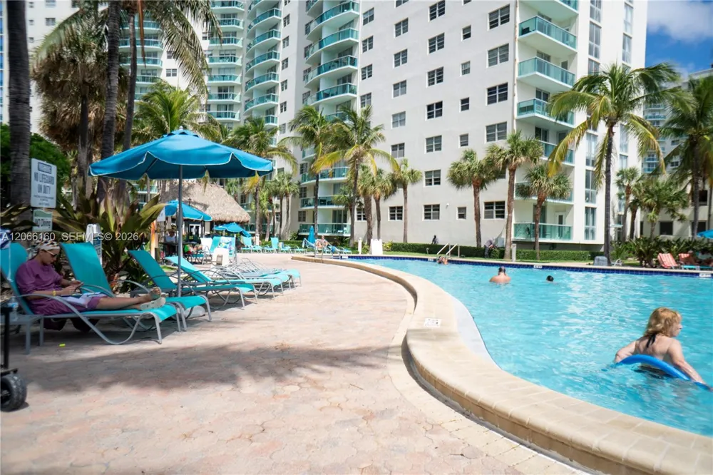 3901 S Ocean Dr #PH16O Hollywood, FL 33019
