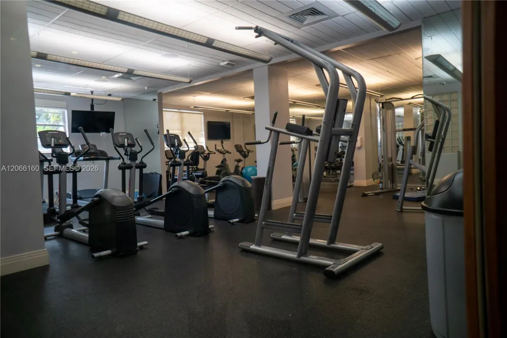 3901 S Ocean Dr #PH16O Hollywood, FL 33019