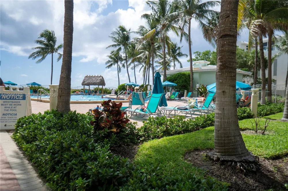 3901 S Ocean Dr #PH16O Hollywood, FL 33019
