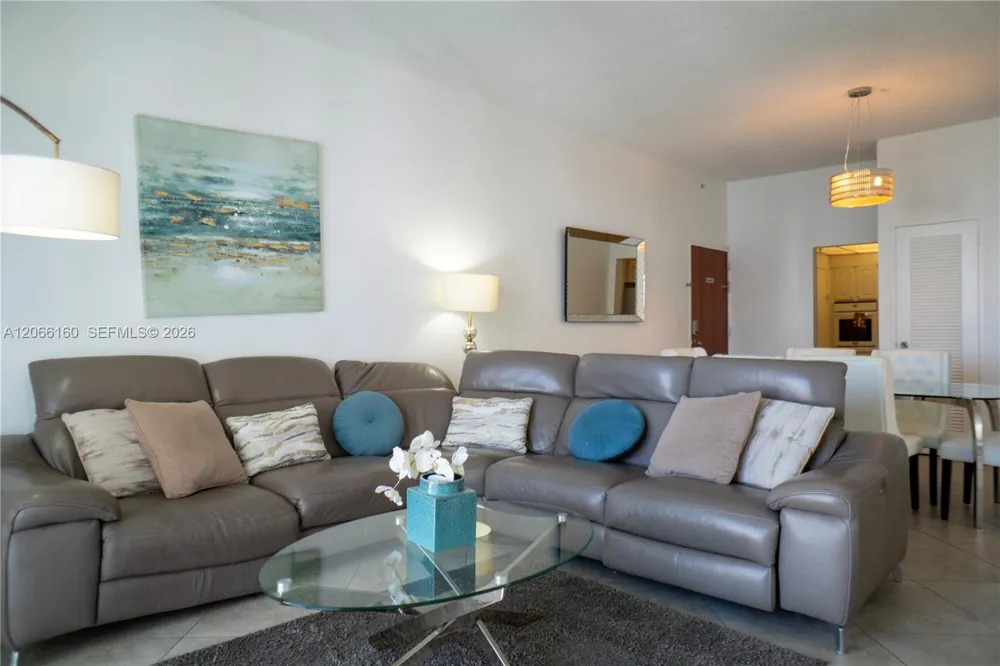 3901 S Ocean Dr #PH16O Hollywood, FL 33019