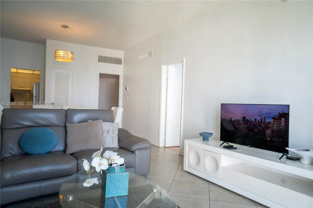 3901 S Ocean Dr #PH16O Hollywood, FL 33019
