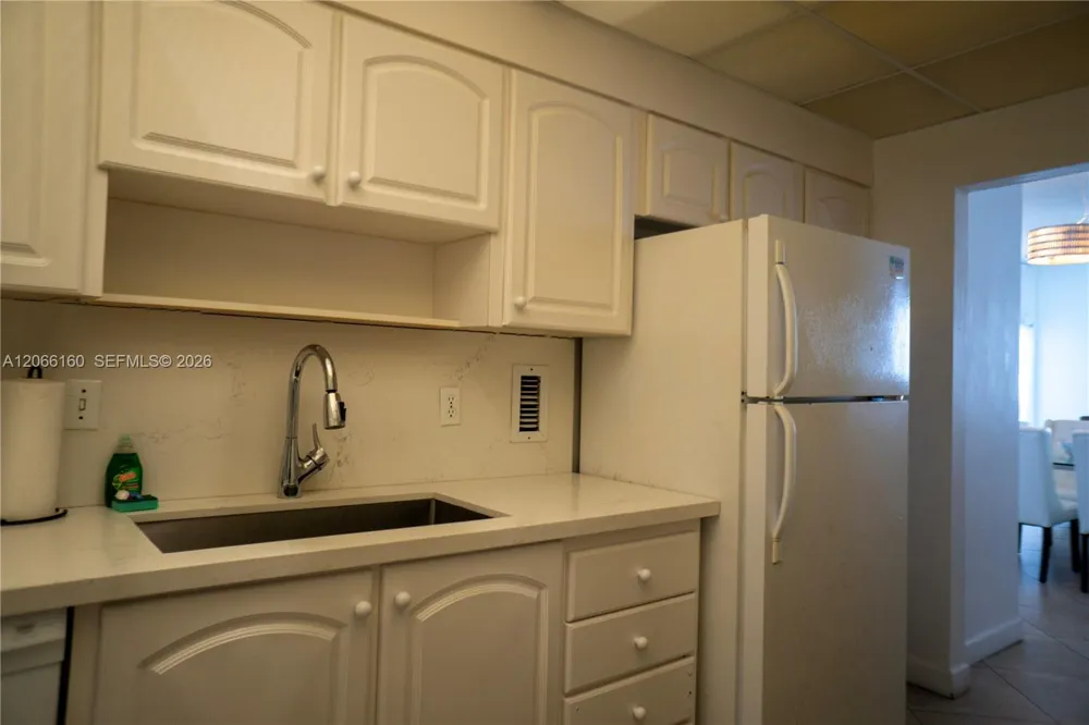 3901 S Ocean Dr #PH16O Hollywood, FL 33019